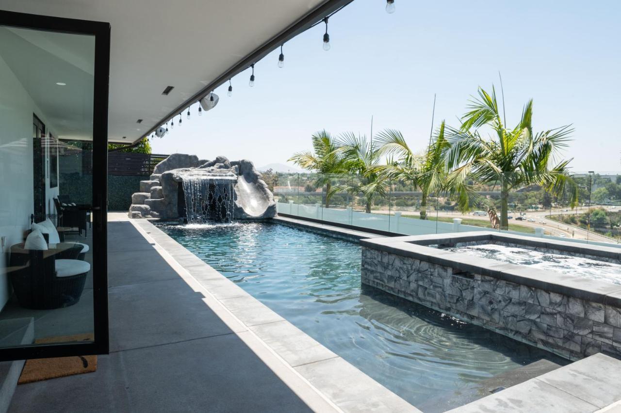 New Modern Luxury Estate - Pool, Slide, Grotto Villa San Diego Exterior photo